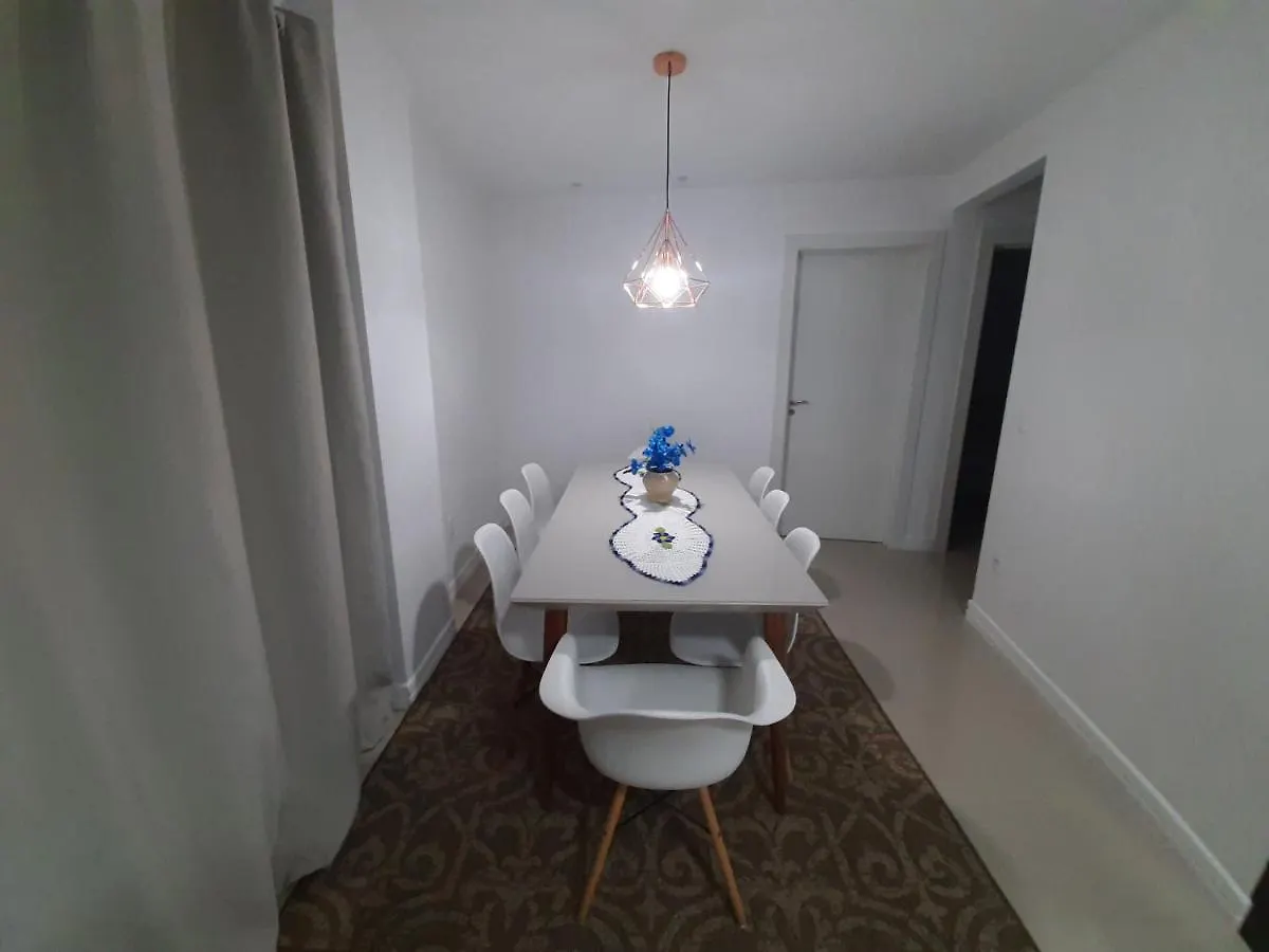 Apartamento 3 Dorm A 100 Metros Da Praia De Pereque Em Porto Belo Apartment