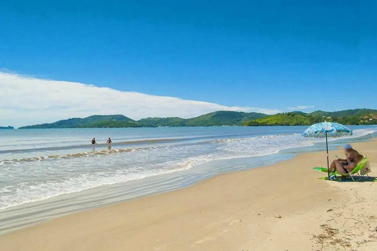 Apartamento 3 Dorm A 100 Metros Da Praia De Pereque Em Porto Belo Apartment 0*,  Brazil